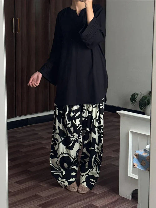 BLACK/WHITE SET ( FARSHI SHALWAR ) - Desi Rang