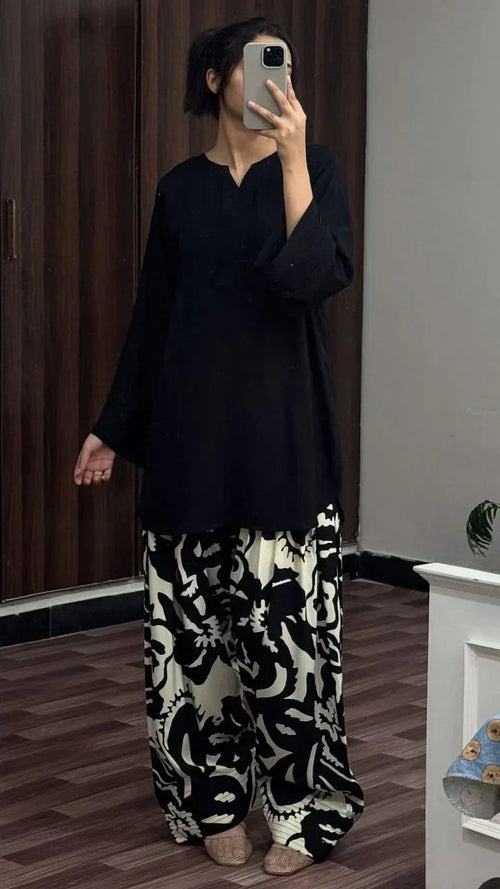 BLACK/WHITE SET ( FARSHI SHALWAR ) - Desi Rang